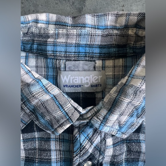 Vintage Wrangler wrancher blue plaid flannel shirt snap closure men’s size XL - Picture 3 of 6